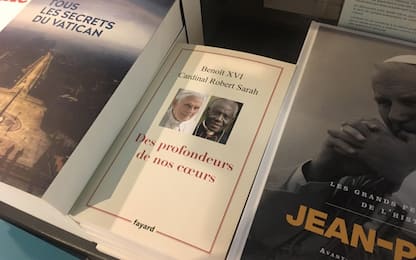 Celibato sacerdoti, libro uscito in Francia con Benedetto XVI coautore