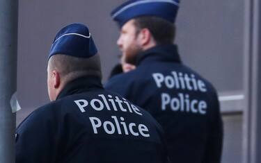 Belgio, donna con un coltello ferisce due persone a Gand: fermata
