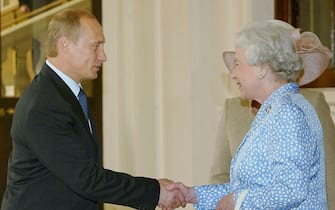 la regina Elisabetta con Vladimir Putin