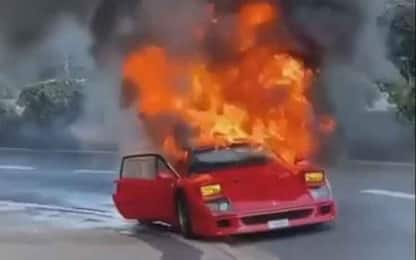 Ferrari da un milione di dollari in fiamme a Monte Carlo. VIDEO