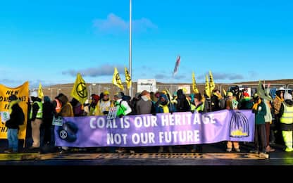 Regno Unito, la protesta di Extinction Rebellion a Consett