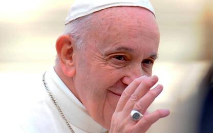 Coronavirus, il Papa: "Sento discorsi populisti come quelli di Hitler"