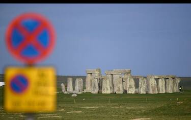 GettyImages-stonehenge-coronavirus-hero