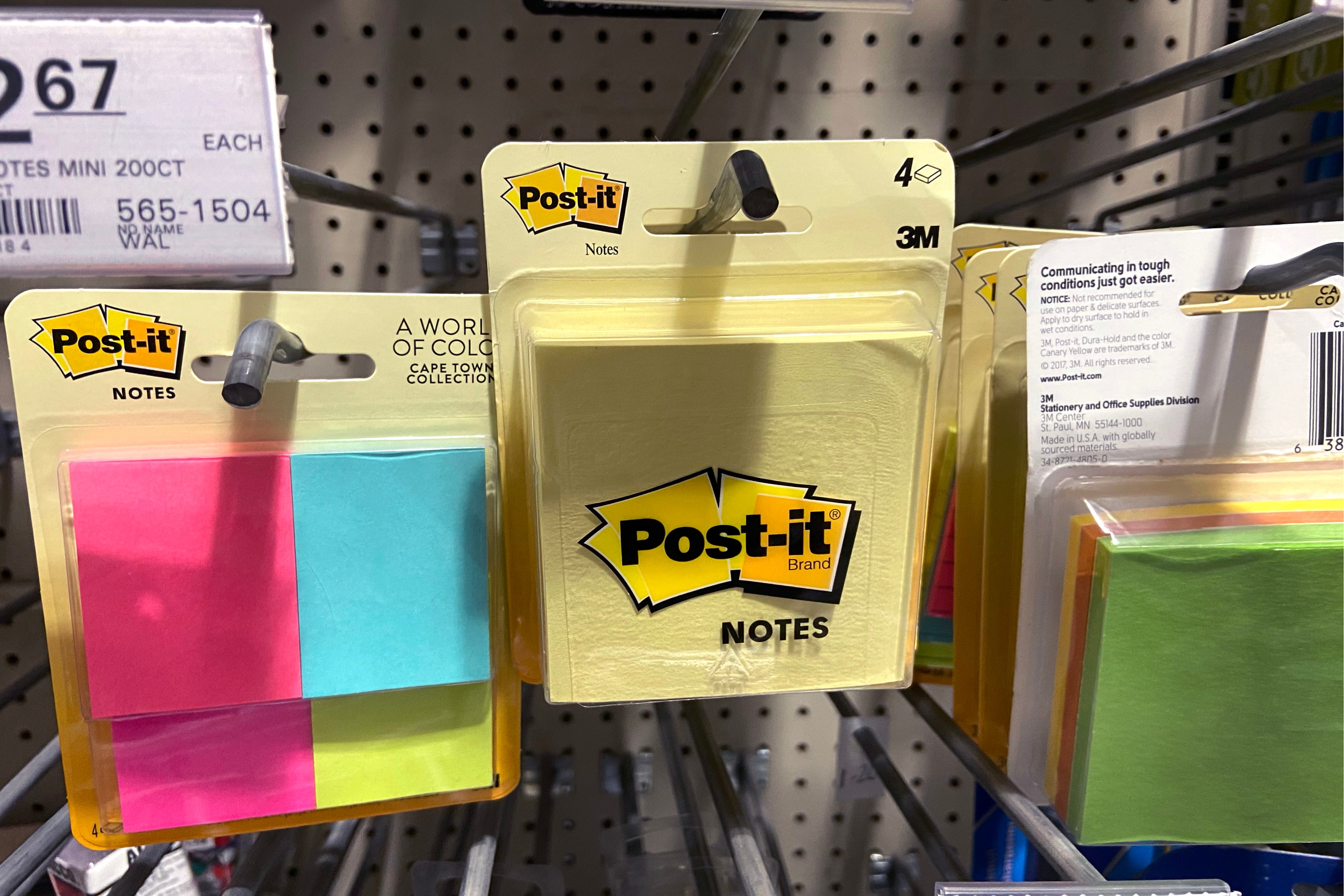 Il Post-it compie 40 anni: storia dell'oggetto da cancelleria nato per  sbaglio