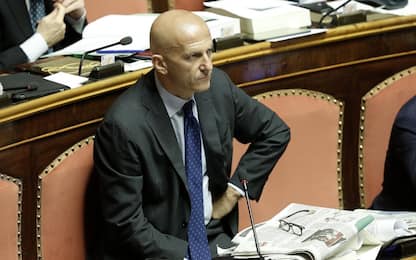 Senato, Minzolini: "Presentate le dimissioni, io persona seria"