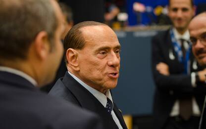 Campagna elettorale al via, Berlusconi provoca il Pd: M5s unico rivale