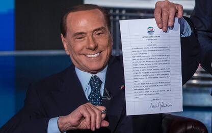 Elezioni 2018, Berlusconi firma un nuovo "contratto con gli italiani"