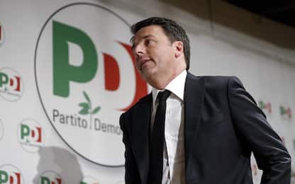 Renzi: "Mai con gli estremisti di Lega e M5S". Oggi nuova direzione Pd