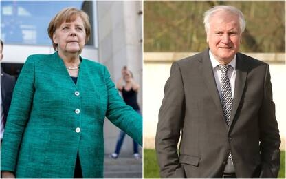Germania: trovato accordo tra Merkel e Seehofer sui migranti