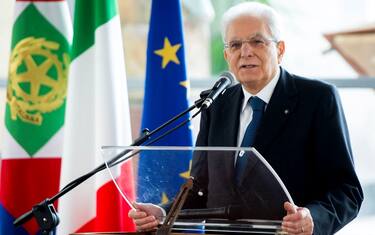 Mattarella difende la libertà di stampa: fondamento per la democrazia