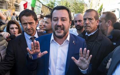 Desirée, Salvini al quartiere San Lorenzo: applausi e insulti. VIDEO