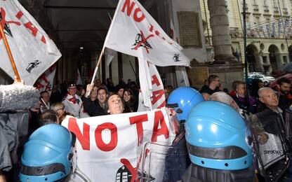 Torino, approvato odg su stop Tav: centrosinistra espulso dall'aula