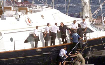 I redditi dei politici, Berlusconi il più ricco con 3 barche