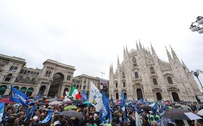 Europee, Lega in piazza a Milano. Manifestazione e cortei