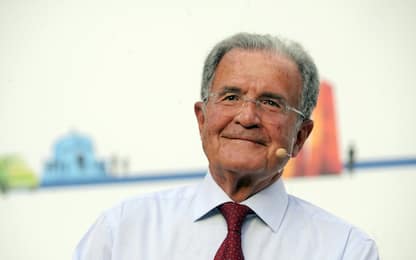 Romano Prodi compie 80 anni: la FOTOSTORIA