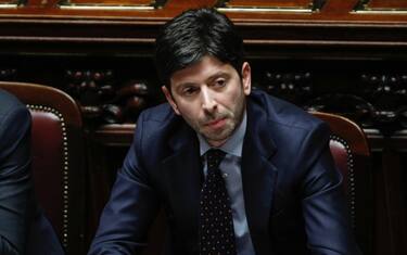 Covid, Speranza: “Lo Stato entra con capitale pubblico in ReiThera”