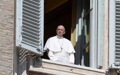 Coppie gay, Papa Francesco in un documentario: "Sì alle unioni civili"