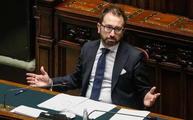 Mafia, due boss a domiciliari. Bonafede: "Non per decreto coronavirus"