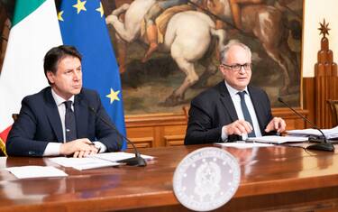Consiglio dei ministri approva Def. Gualtieri: “Intervento poderoso”