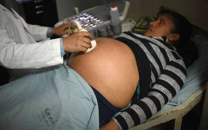 Coronavirus, nessuna evidenza di trasmissione da madre a figlio in gravidanza