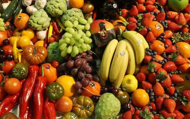 Frutta e verdura fanno bene anche all'umore