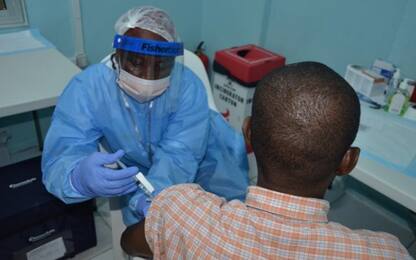 Bene test di due vaccini per Ebola, uno è stato ideato in Italia