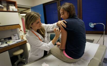 Hpv, 6.000 tumori l'anno: il vaccino come arma di prevenzione