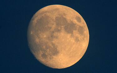 Cina, lanciata la missione Chang'e-5: raccoglierà le rocce lunari