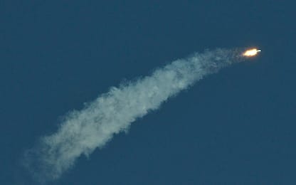 SpaceX, perso contatto con 3 satelliti Starlink: si disintegreranno