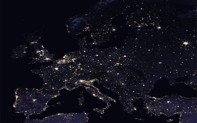 Nasa La Mappa Della Terra Ripresa Di Notte