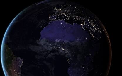 La Terra vista di notte,&nbsp;le immagini della Nasa: le foto &nbsp;<br>
