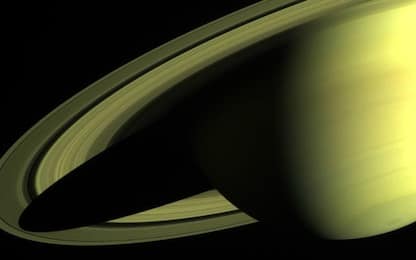 Al via i tuffi della sonda Cassini negli anelli di Saturno