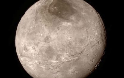 Plutone pianeta a -200 gradi sotto zero, tra le cause anche la nebbia