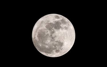 super_luna_hong_kong_getty