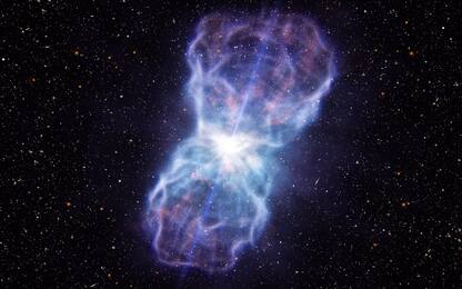 Quasar, in bilico tra forti venti di materia e radiazioni energetiche 
