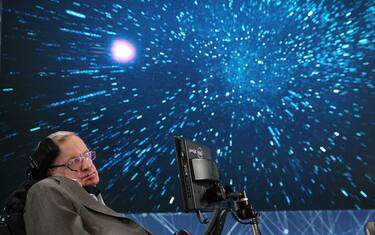 Stephen Hawking, la teoria dei buchi neri