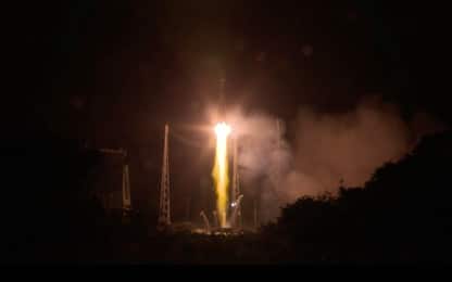 Lanciata la Soyuz, a bordo anche il satellite italiano Cosmo SkyMed