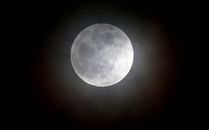 Luna, un radar svela la stratigrafia del suo lato oscuro