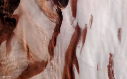 Il polo nord di Marte sembra gelato al fiordilatte variegato al cacao