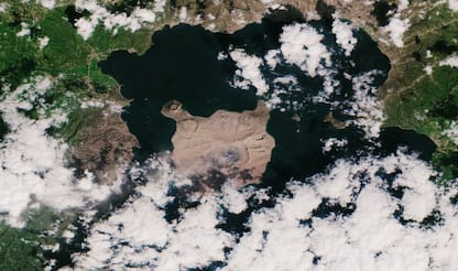 Vulcano Taal, la foto dallo spazio dopo la recente eruzione