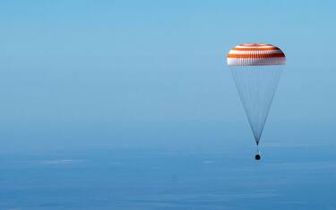 Fotogramma_Rientro_Soyuz_MS_15_HERO_ORIZZONTALE