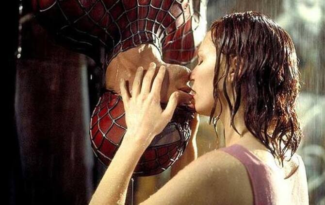 Giornata Internazionale Del Bacio Dall Arte Al Cinema I Baci Piu Belli E Famosi Foto Sky Tg24