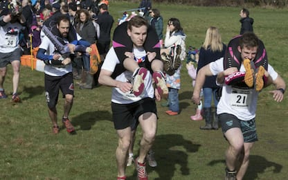 Wife Carrying Race 2017: le foto