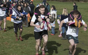LaPresse_Wife_Carrying_Race_1