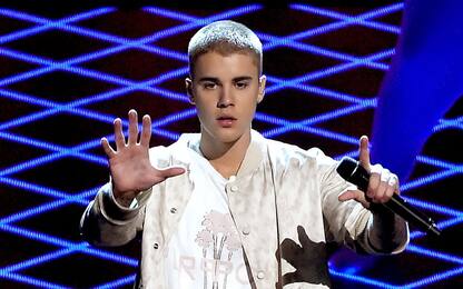 Justin Bieber cancella le ultime 14 date del suo tour: "Mi dispiace"