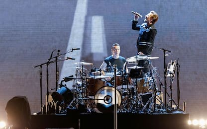 Gli U2 dedicano una canzone a Chris Cornell durante il live a Pasadena