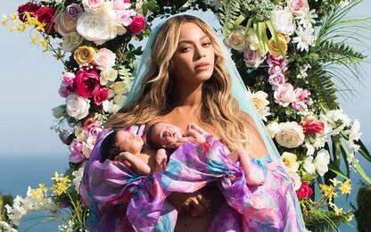 Beyoncé, prima foto con i suoi due gemellini