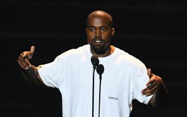 Kanye West, in arrivo il nuovo album: si chiamerà "Yandhi"