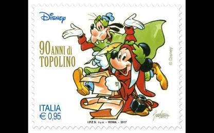 Disney, arrivano otto francobolli per celebrare i 90 anni di Topolino