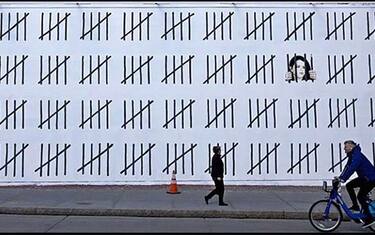 New York, il nuovo murale di Banksy dedicato a un'artista curda